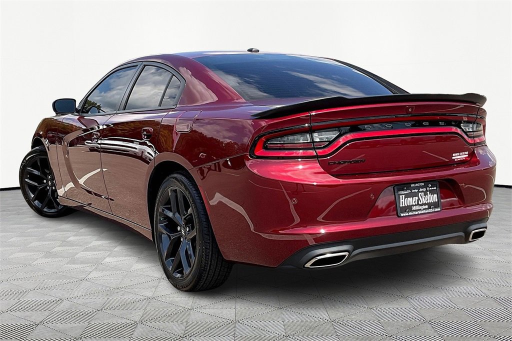 Used 2021 Dodge Charger SXT w/ Blacktop Package image 11