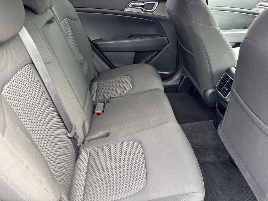 Used 2024 Kia Sportage LX FWD image 20