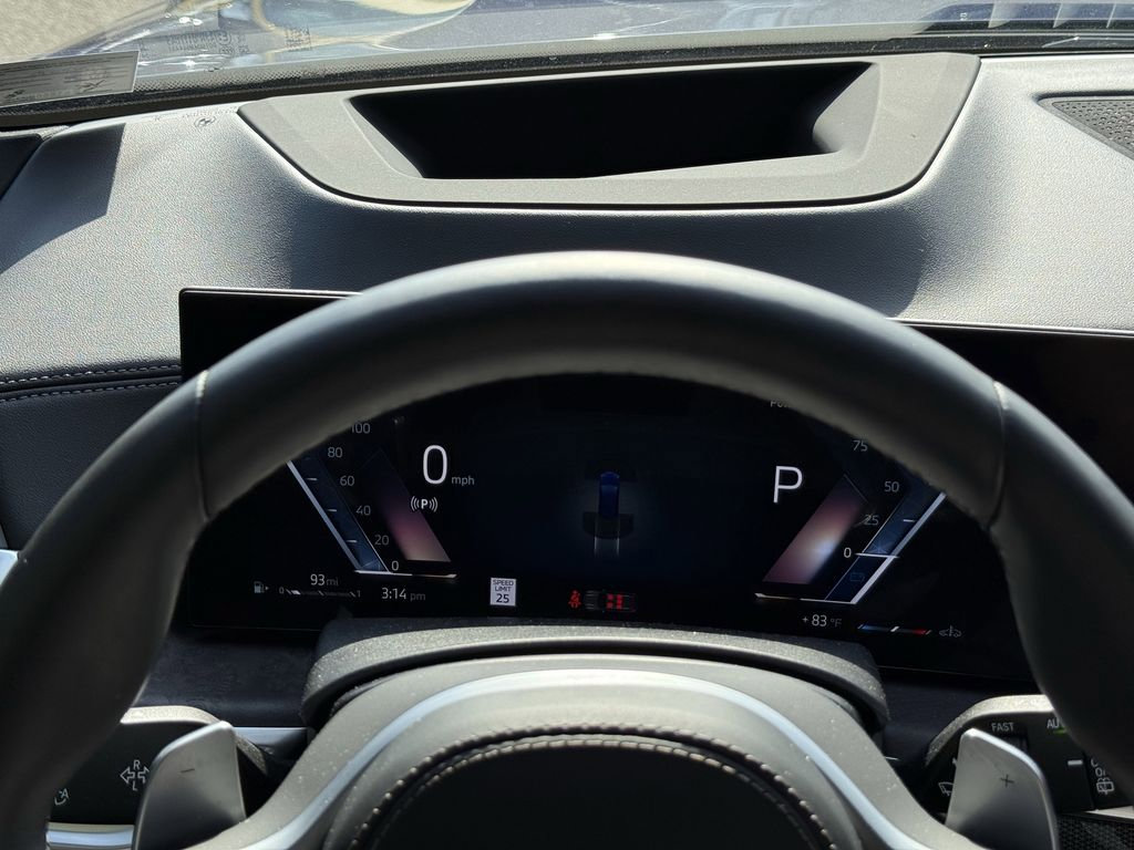 Used 2025 BMW X5 sDrive40i w/ M Sport Package image 17