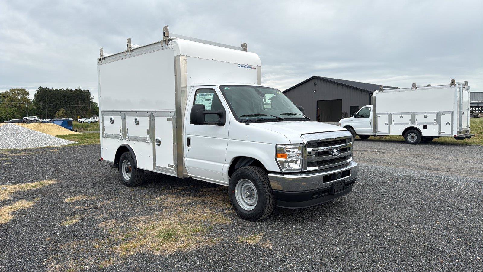 New 2027 Ford E-350 and Econoline 350 Super Duty w/ Power Equipment Group RWD image 7