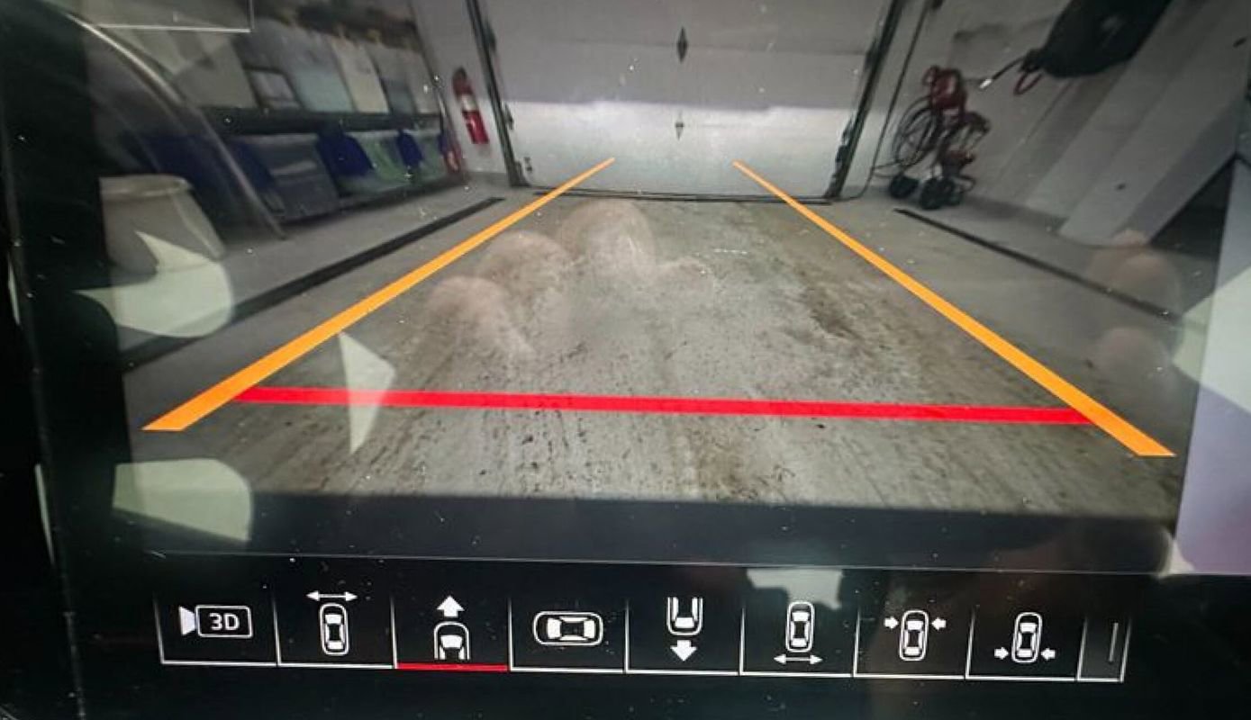 Used 2021 Audi A6 3.0T allroad Premium Plus w/ Executive Package image 22