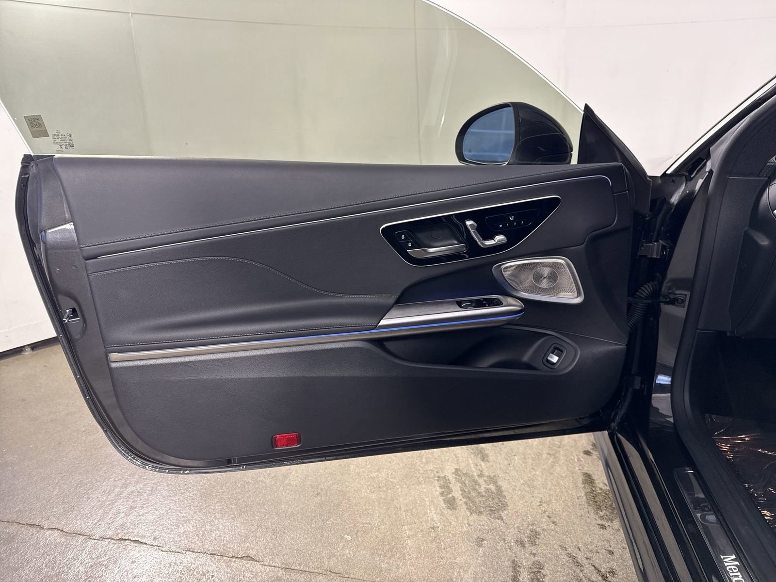 Used 2025 Mercedes-Benz CLE 300 4MATIC Coupe image 20