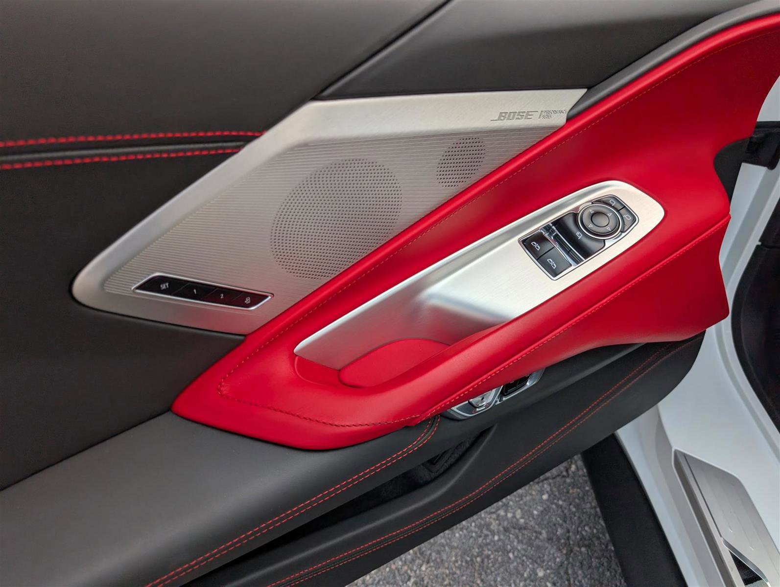 Used 2022 Chevrolet Corvette Stingray Premium Cpe w/ Z51 Performance Package image 16