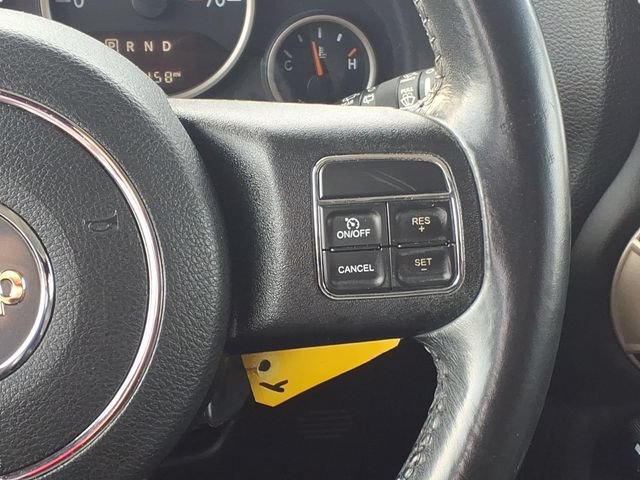 Used 2016 Jeep Wrangler Unlimited Sahara AWD/4WD image 13