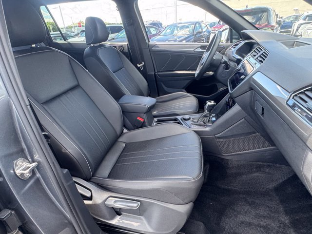 Used 2023 Volkswagen Tiguan SE R-Line AWD/4WD image 14