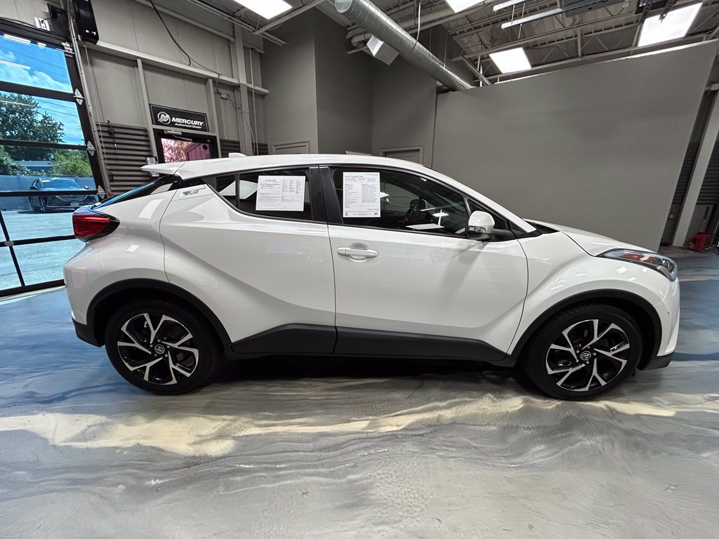 Used 2019 Toyota C-HR XLE FWD image 26