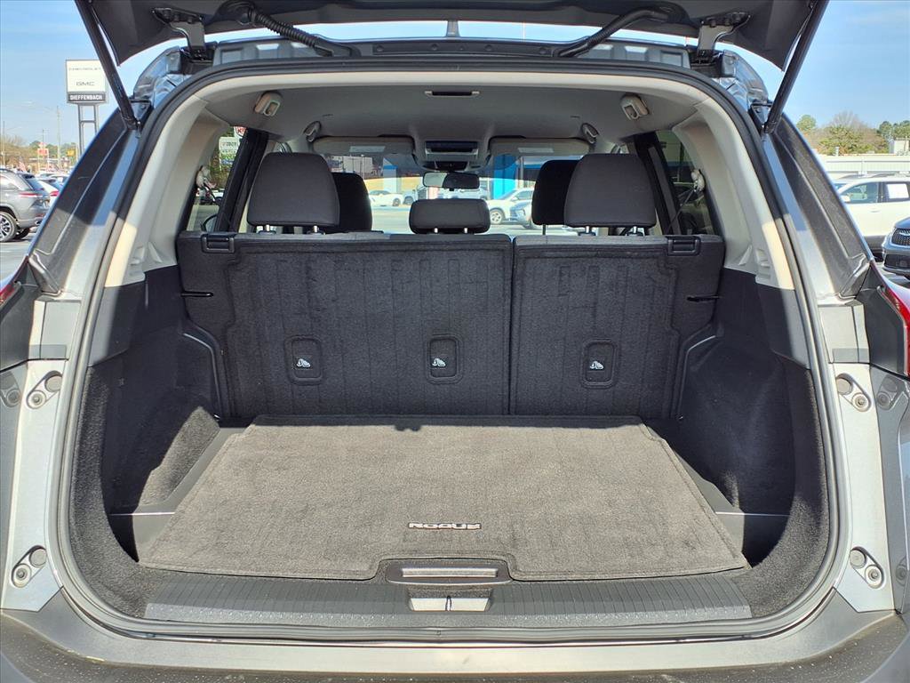 Used 2023 Nissan Rogue SV image 21
