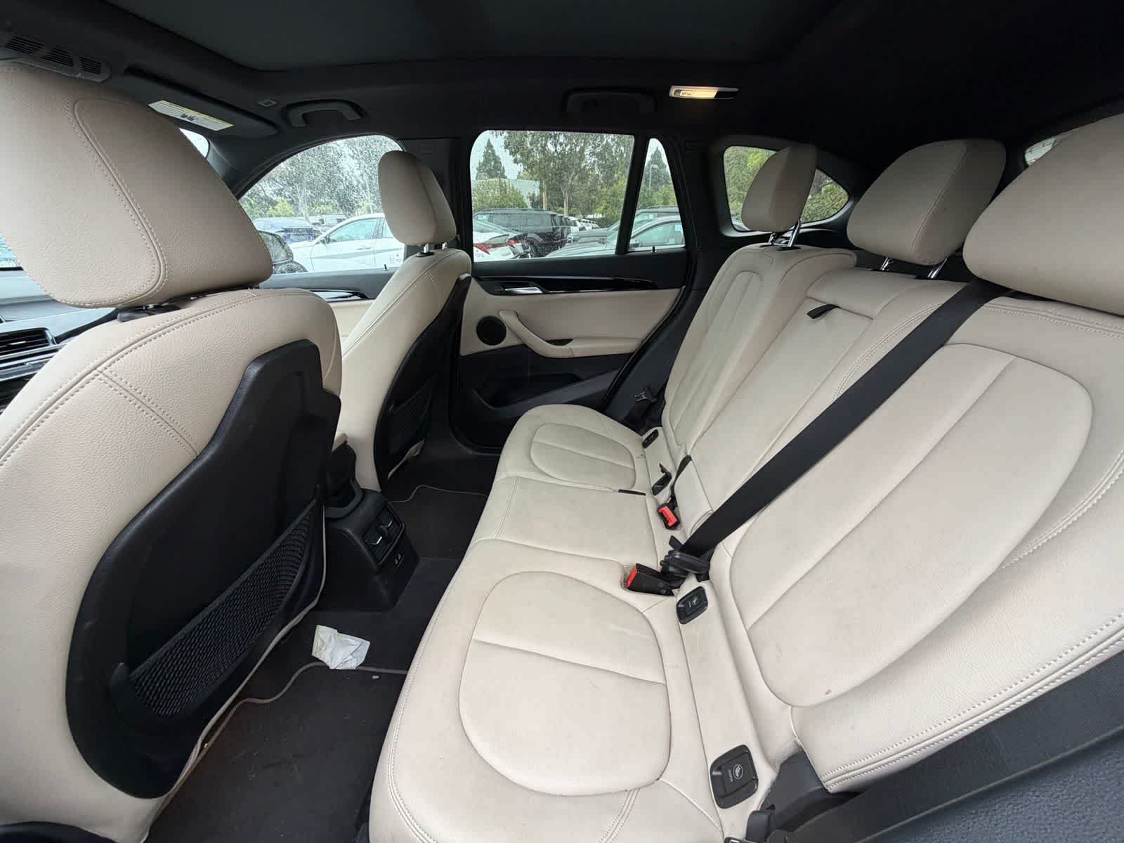 Used 2022 BMW X1 sDrive28i w/ Premium Package FWD image 5