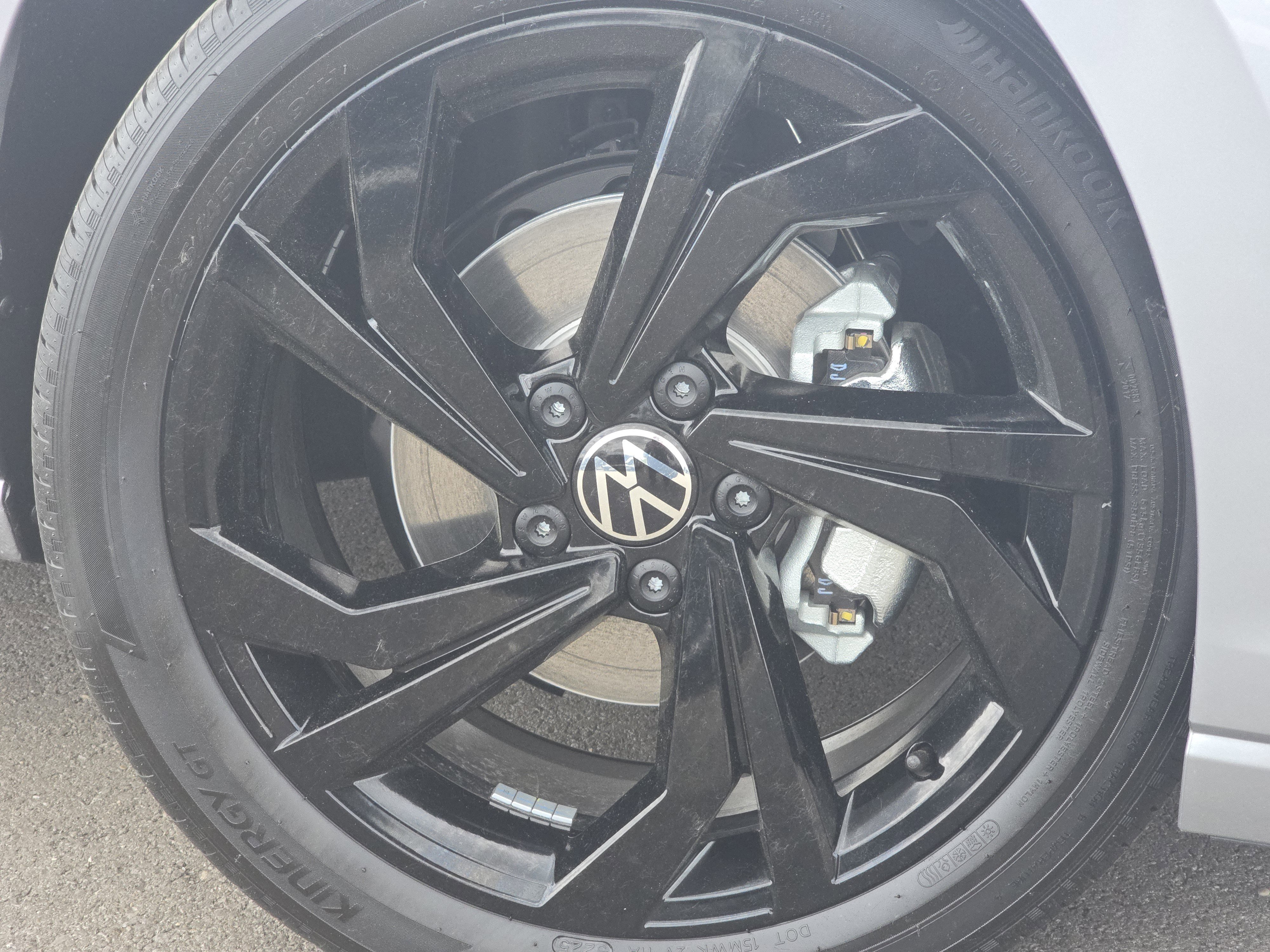 New 2026 Volkswagen Jetta SE FWD image 14