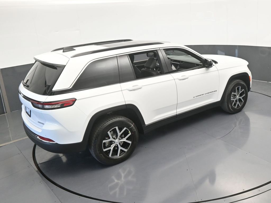Used 2025 Jeep Grand Cherokee Limited image 46