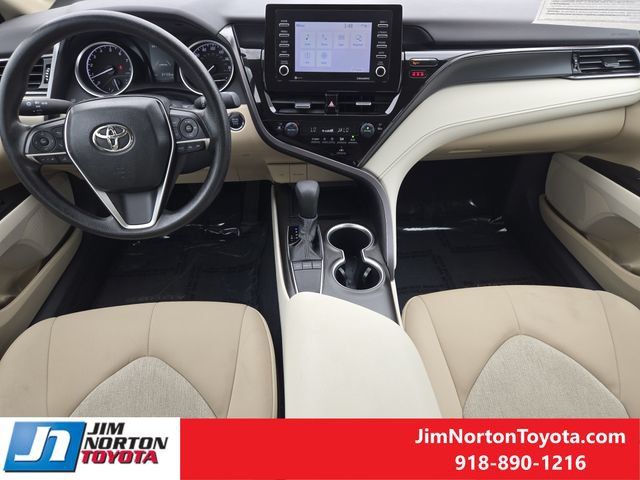 Used 2024 Toyota Camry LE w/ Convenience Package FWD image 27