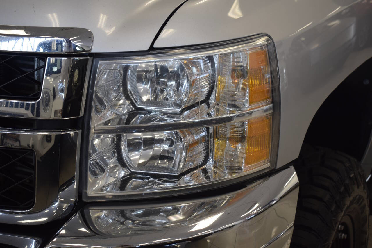 Used 2012 Chevrolet Silverado 3500 LTZ w/ LTZ Plus Package image 30