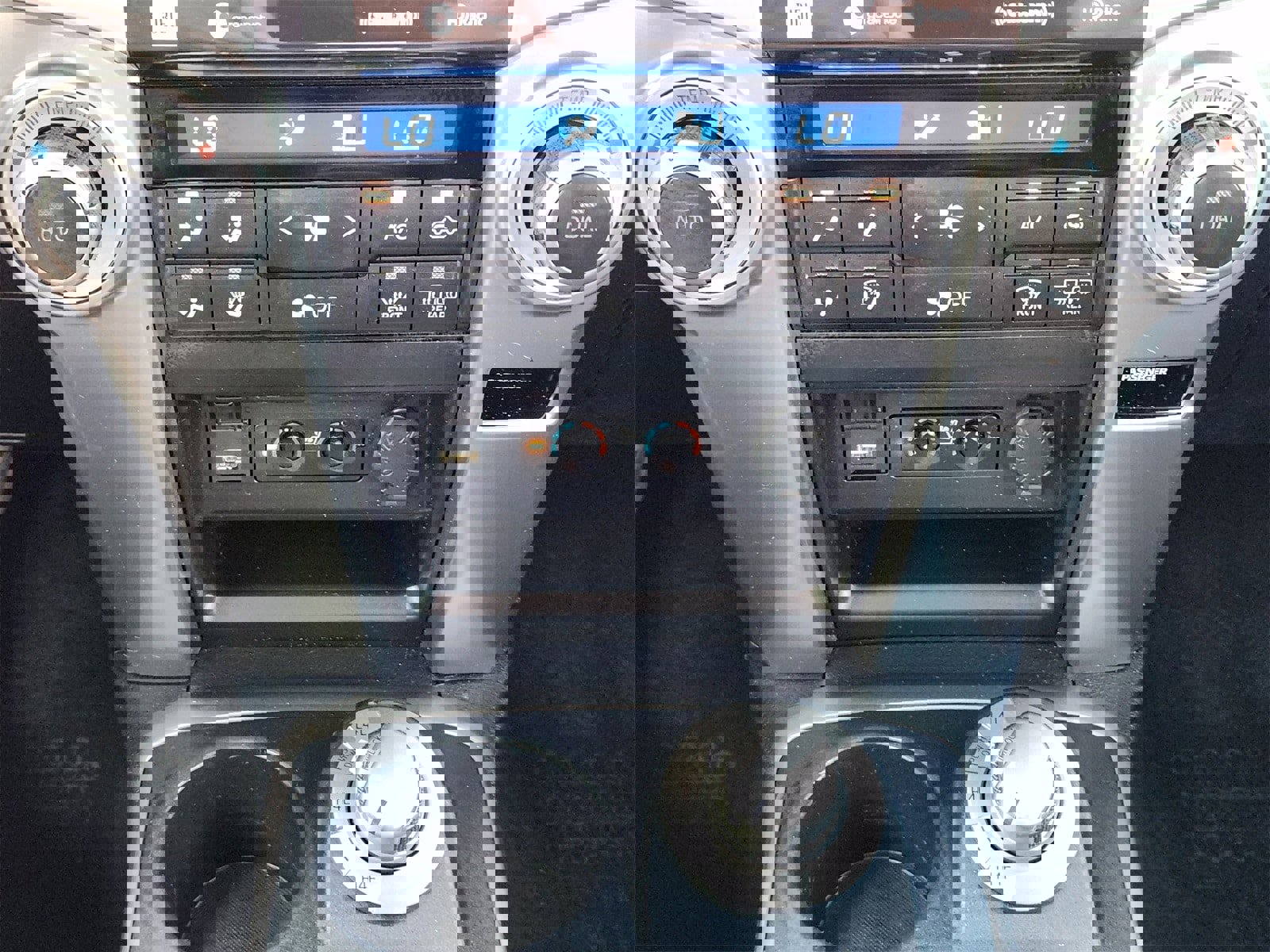 Used 2022 Toyota 4Runner Limited image 29