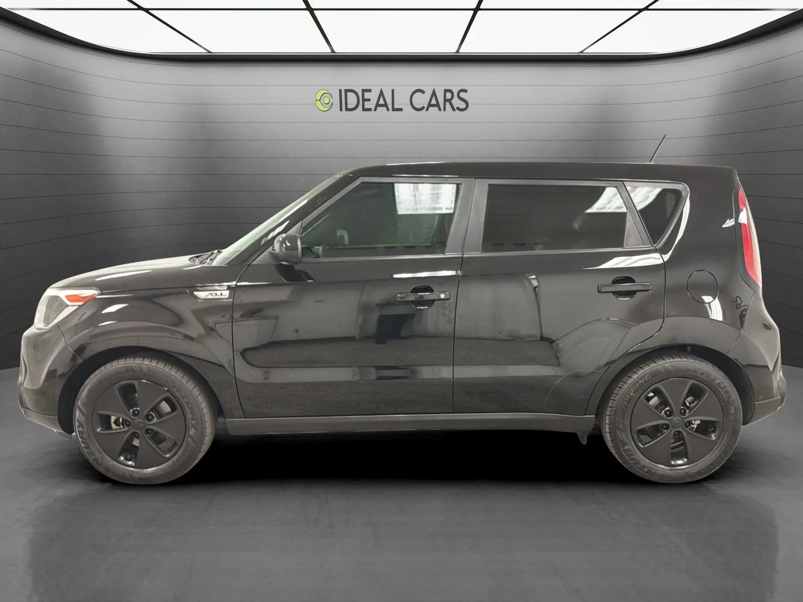 Used 2016 Kia Soul FWD image 8