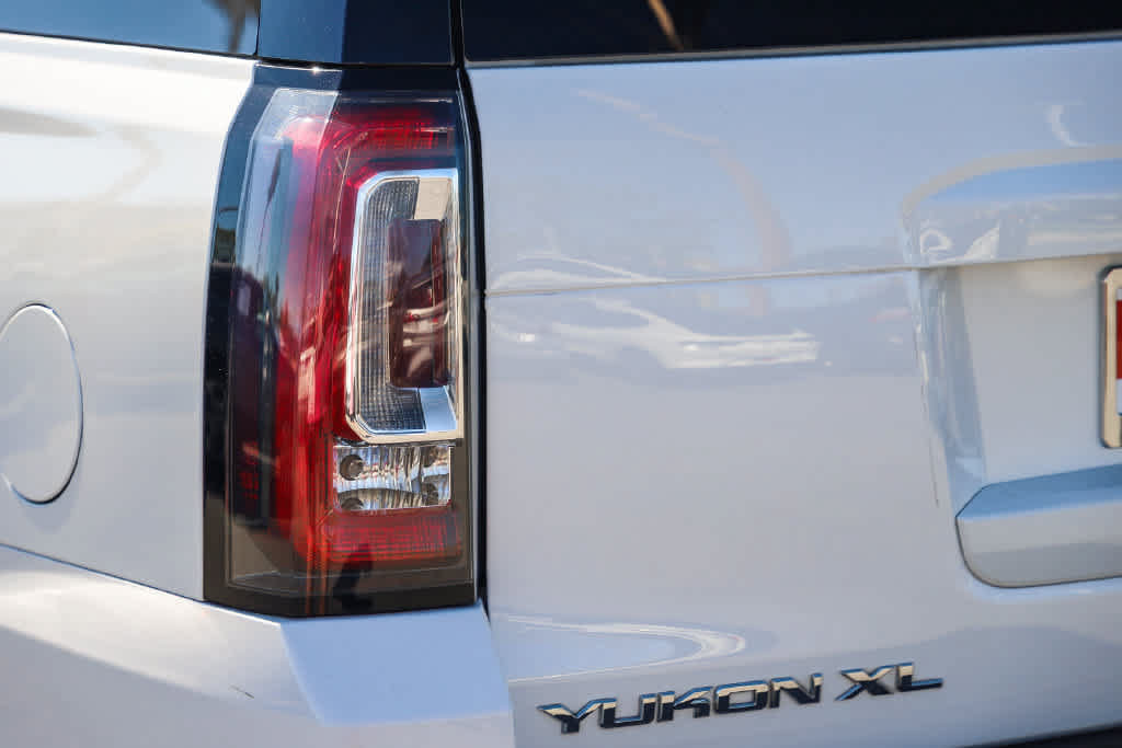 Used 2018 GMC Yukon XL SLT w/ Open Road Package RWD image 7