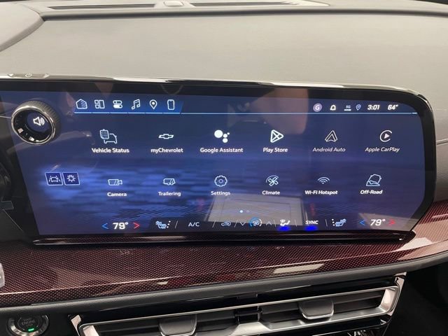 New 2026 Chevrolet Traverse Z71 w/ Driver Confidence Package image 3