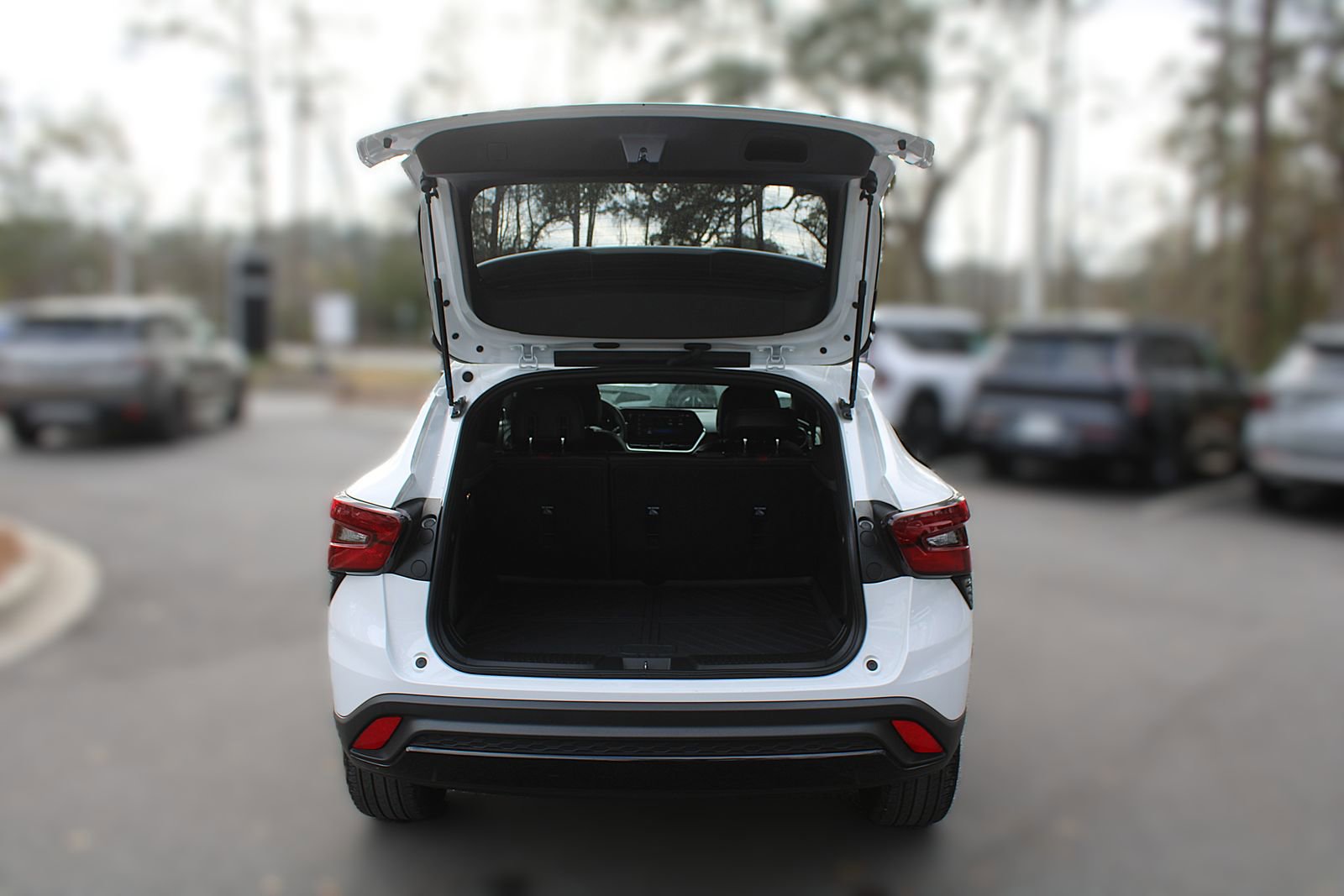 Used 2024 Chevrolet Trax RS image 9