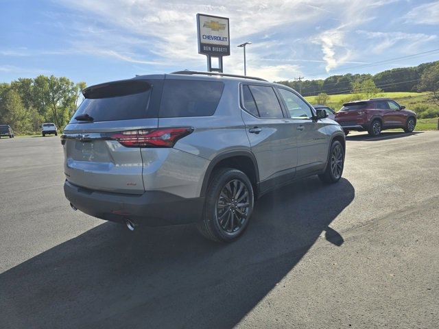 Used 2023 Chevrolet Traverse RS w/ LPO, Floor Liner Package image 4