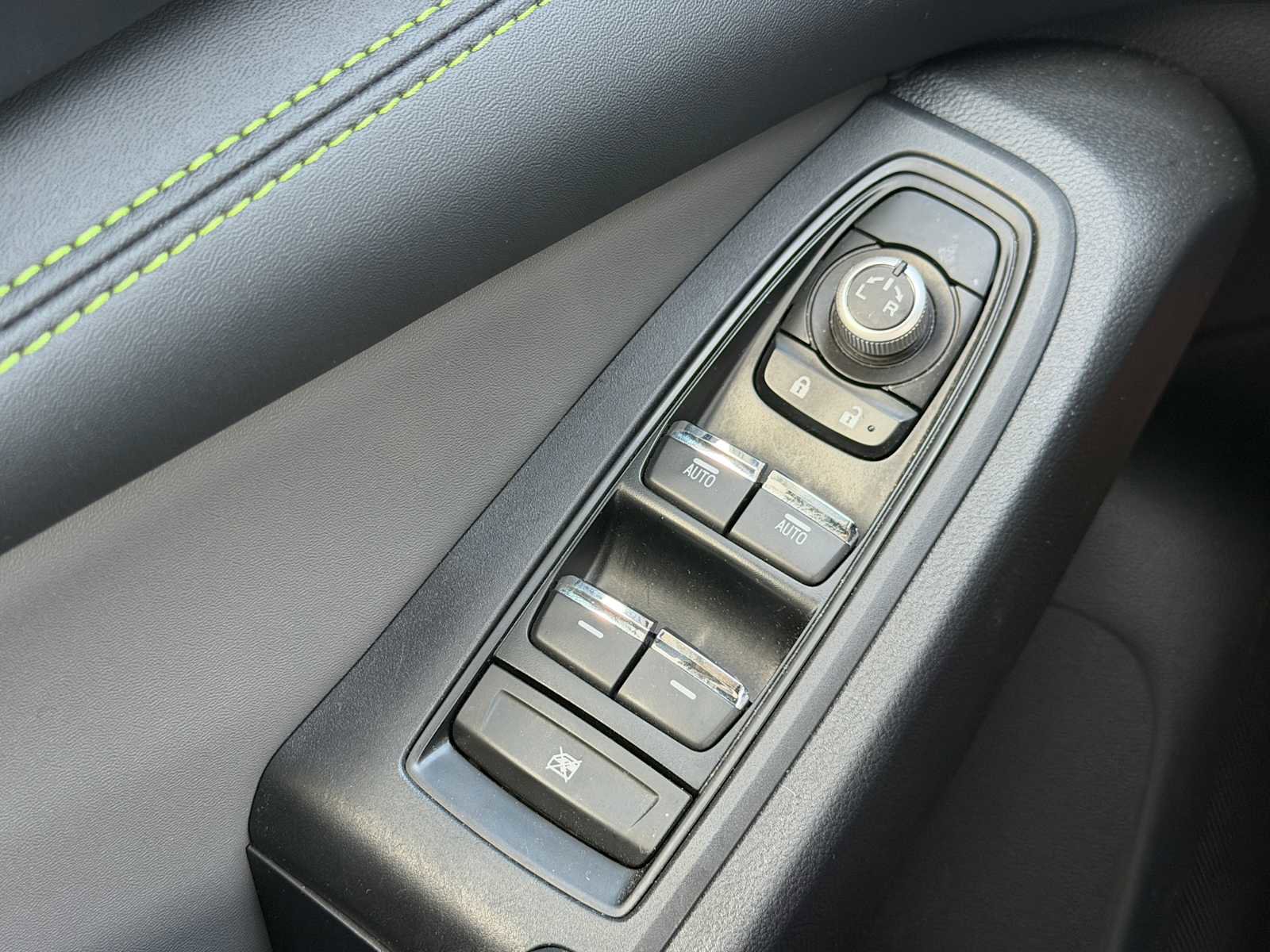 Used 2024 Subaru Ascent Onyx Edition image 4