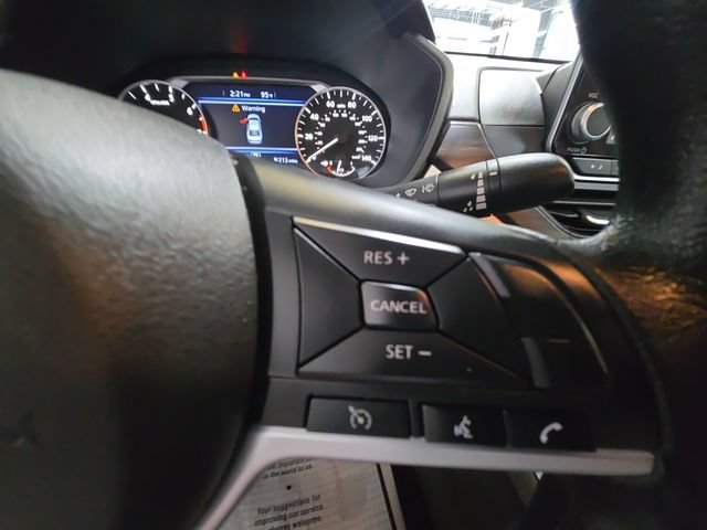 Used 2025 Nissan Altima 2.5 SV FWD image 19