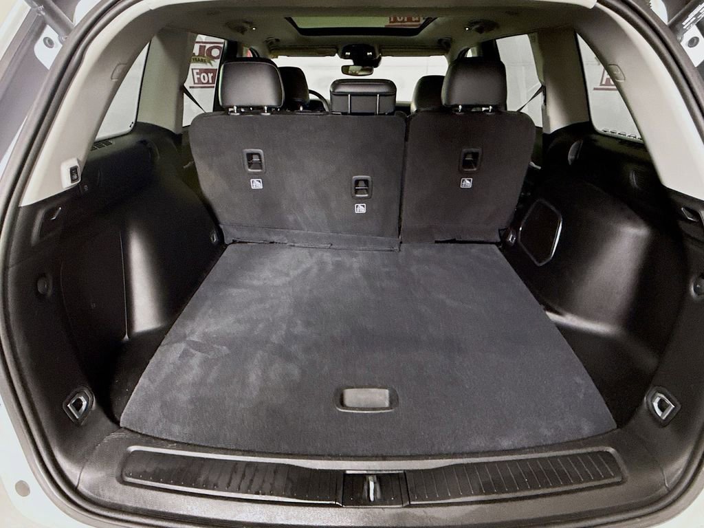 Used 2022 Jeep Grand Cherokee Limited 4xe image 29