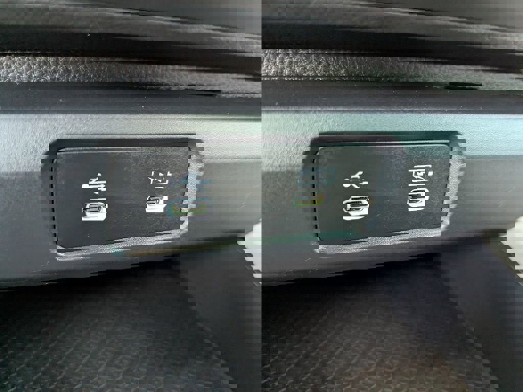 Certified 2025 Honda Accord LX image 20