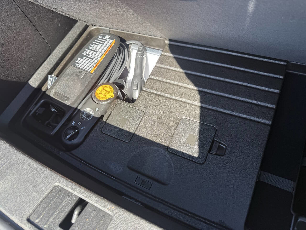 Used 2015 Chevrolet Volt FWD image 33