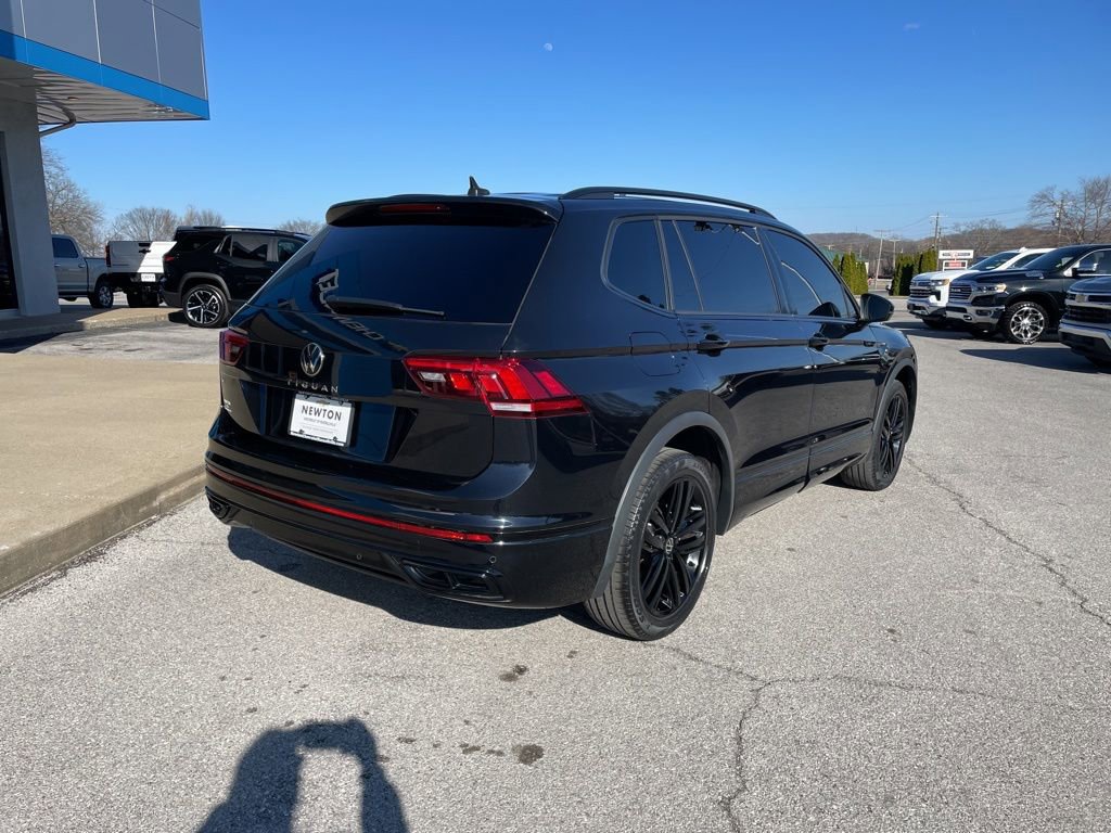 Used 2022 Volkswagen Tiguan SE R-Line image 50