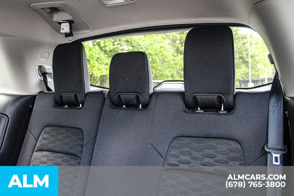 Used 2025 Nissan Pathfinder SV FWD image 19