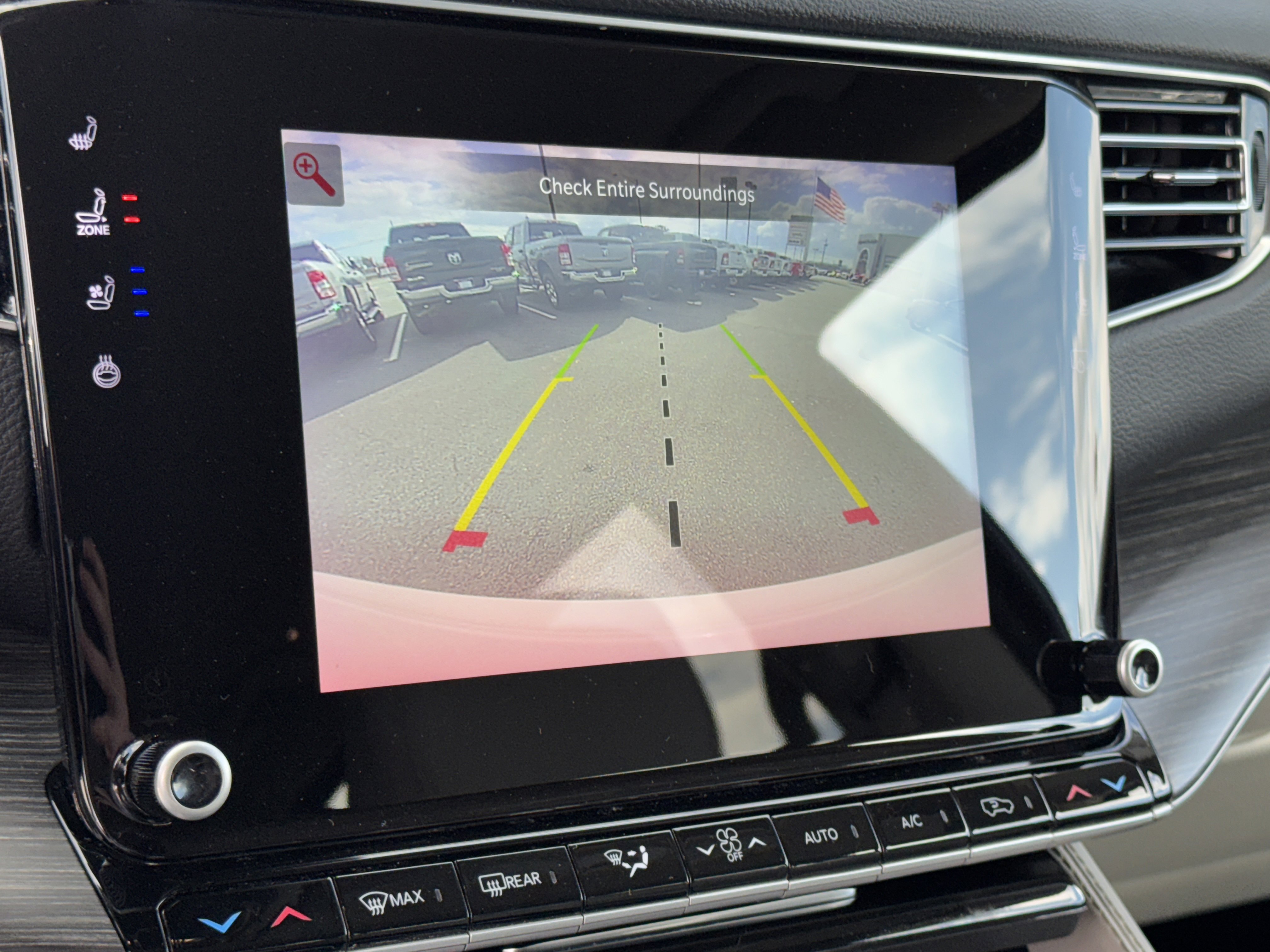 Used 2024 Jeep Wagoneer Series II w/ Flexible Seating Group image 33