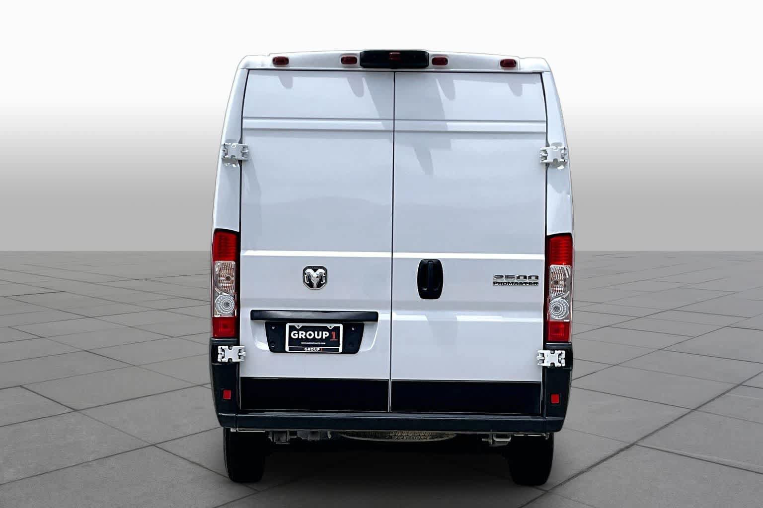 Used 2025 RAM ProMaster 2500 w/ Convenience Group FWD image 5