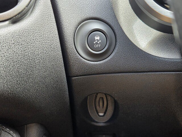 Used 2016 Nissan 370Z Sport Tech image 21