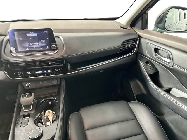 Used 2023 Nissan Rogue SL image 25