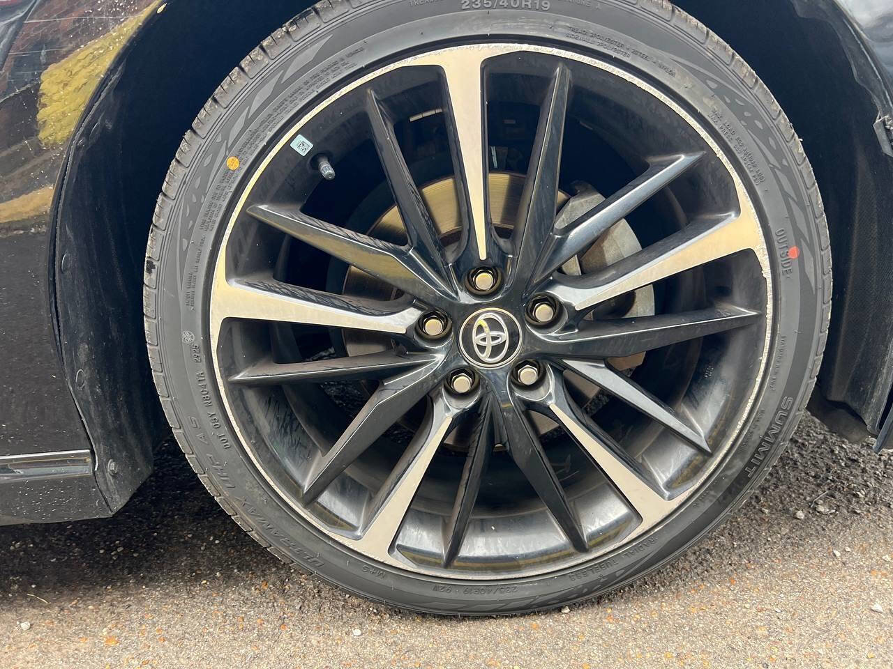 Used 2018 Toyota Camry XSE image 30