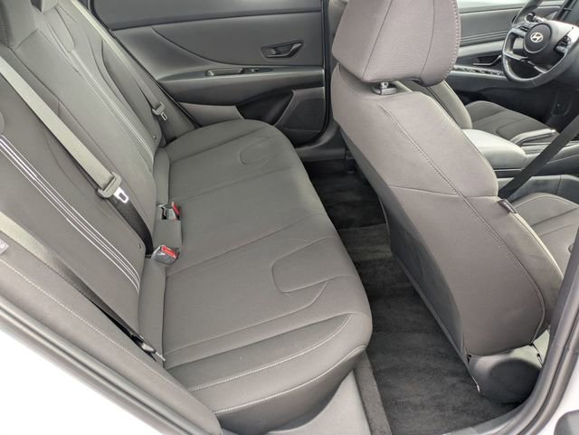Used 2025 Hyundai Elantra Sport image 29