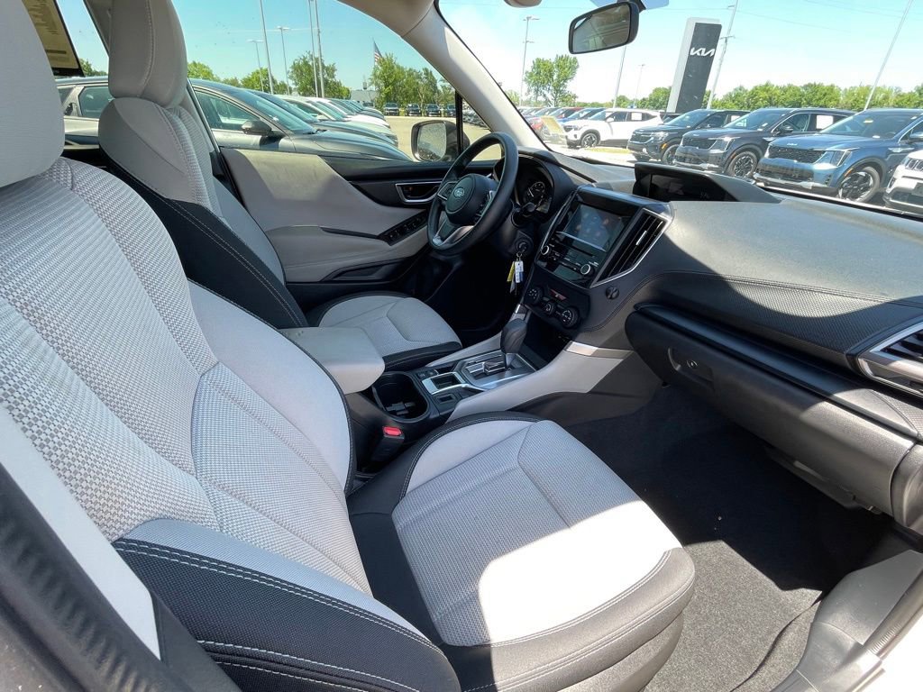 Used 2021 Subaru Forester AWD/4WD image 26