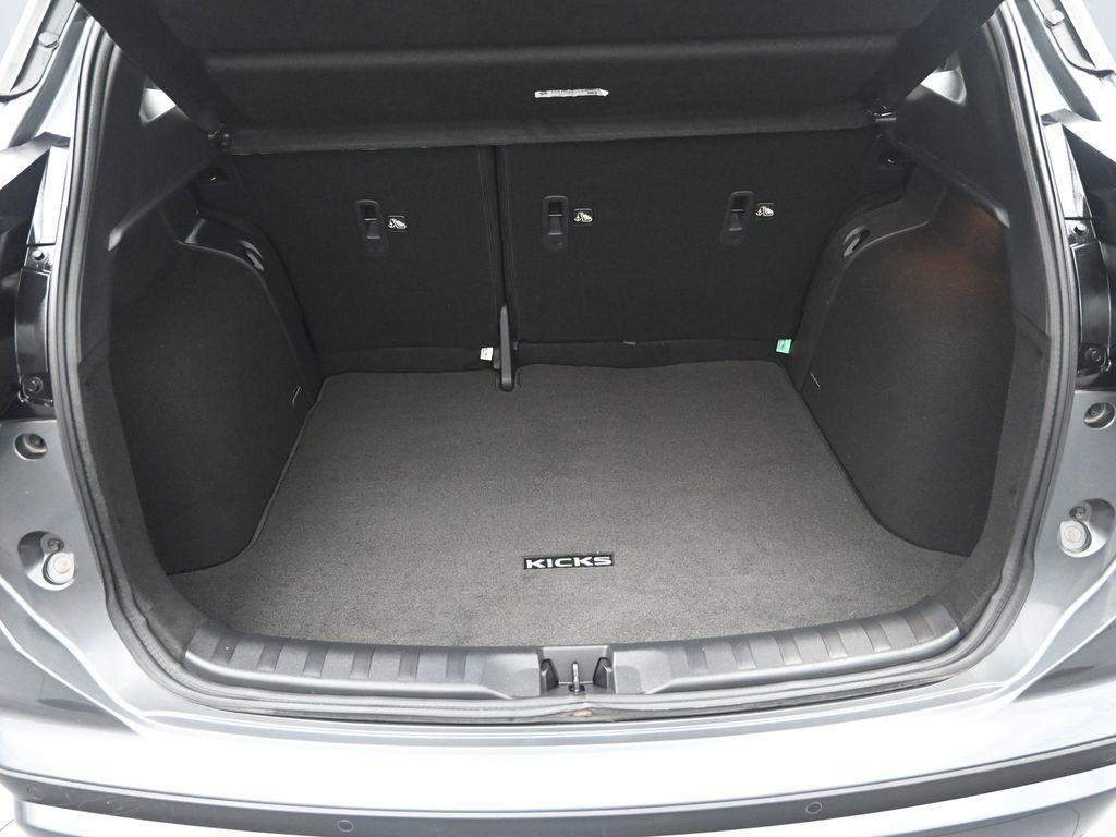 Used 2023 Nissan Kicks SR w/ SR Premium Package image 32