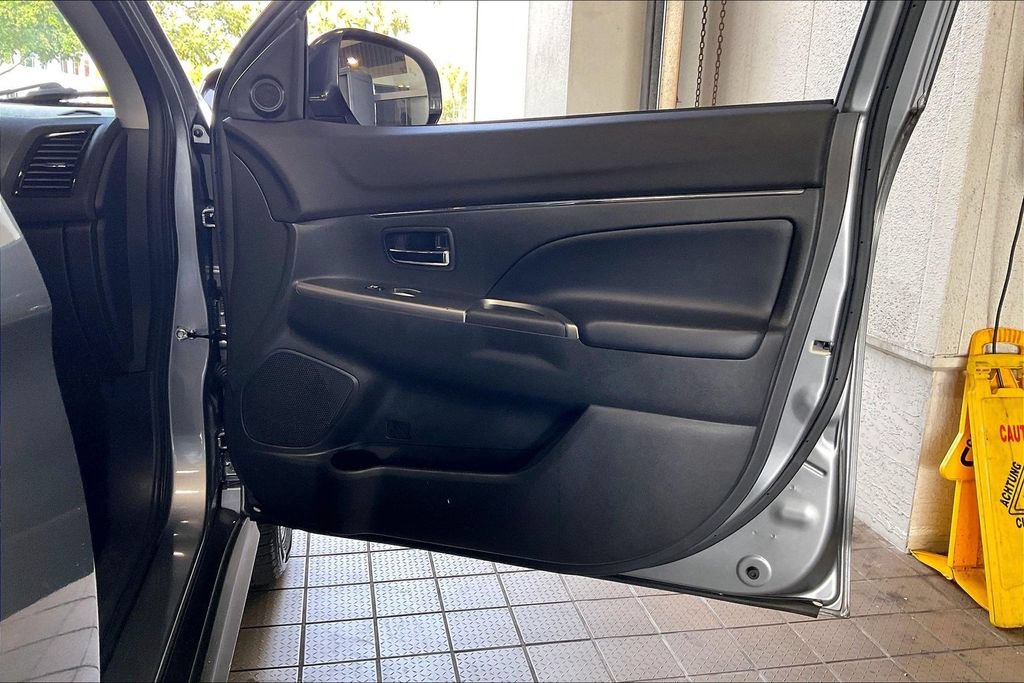 Used 2022 Mitsubishi Outlander Sport SE FWD image 21