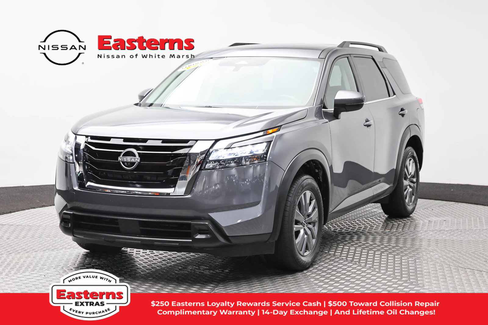 Used 2025 Nissan Pathfinder SV