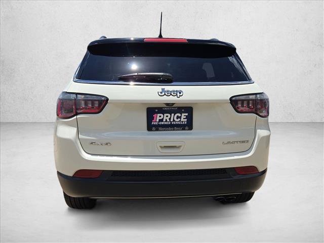 Used 2018 Jeep Compass Limited w/ Navigation Group AWD/4WD image 6