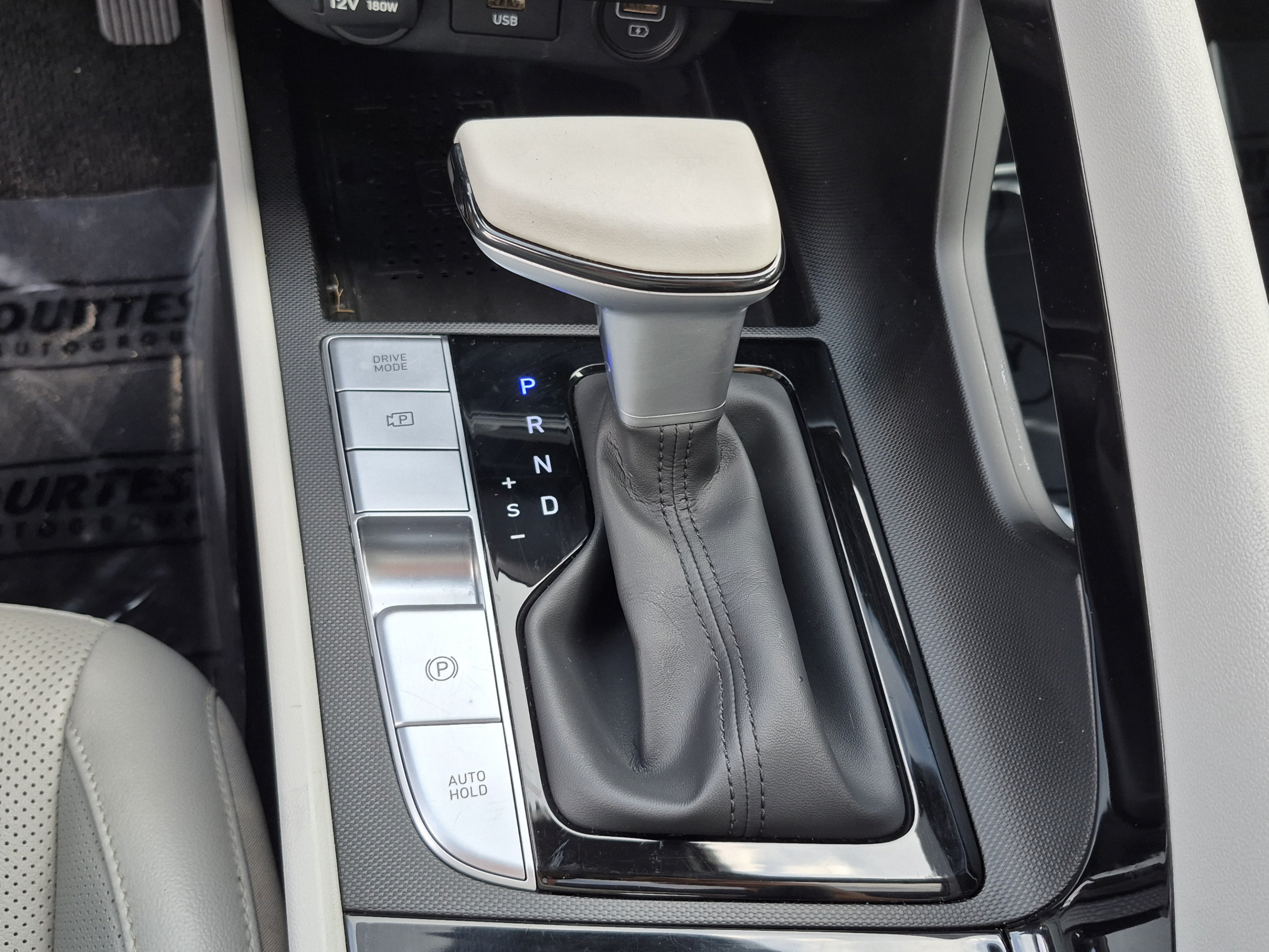 Used 2023 Hyundai Elantra Limited FWD image 26