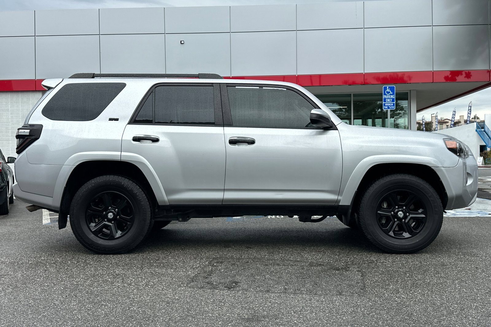 Used 2024 Toyota 4Runner SR5 RWD image 3