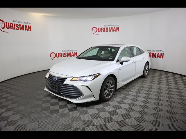 Used 2020 Toyota Avalon XLE w/ Moonroof Package FWD image 1