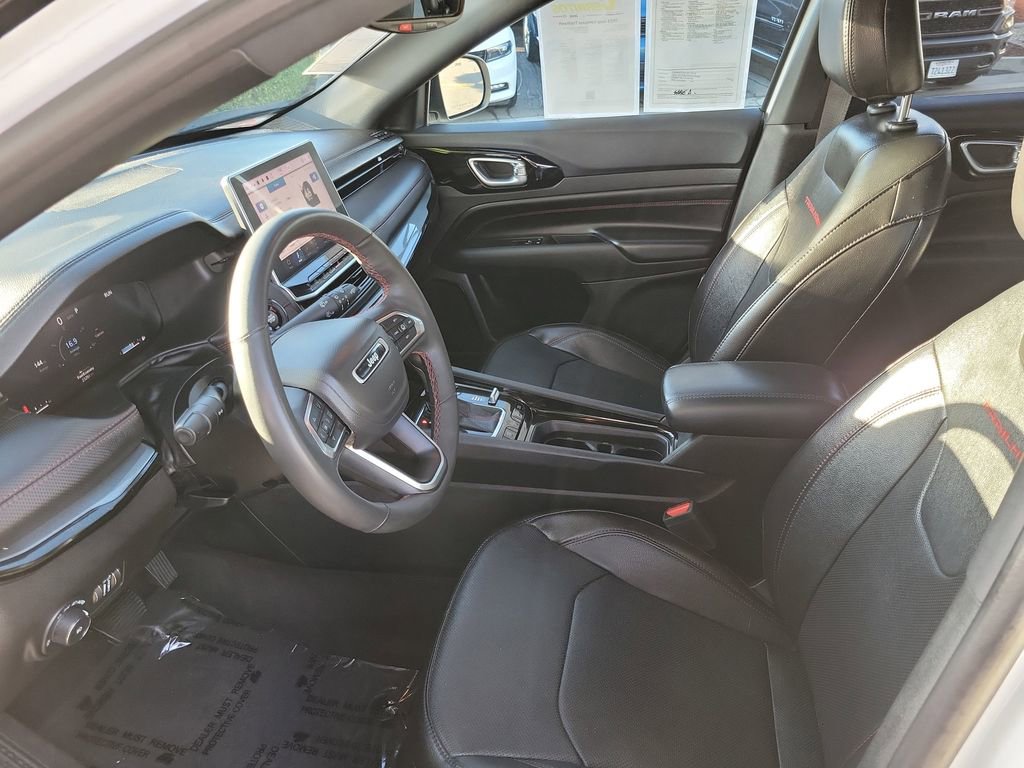 Used 2023 Jeep Compass Trailhawk w/ Trailhawk Elite Group image 15