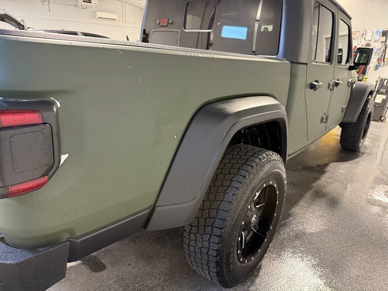 Used 2020 Jeep Gladiator Sport w/ Quick Order Package 24S AWD/4WD image 7