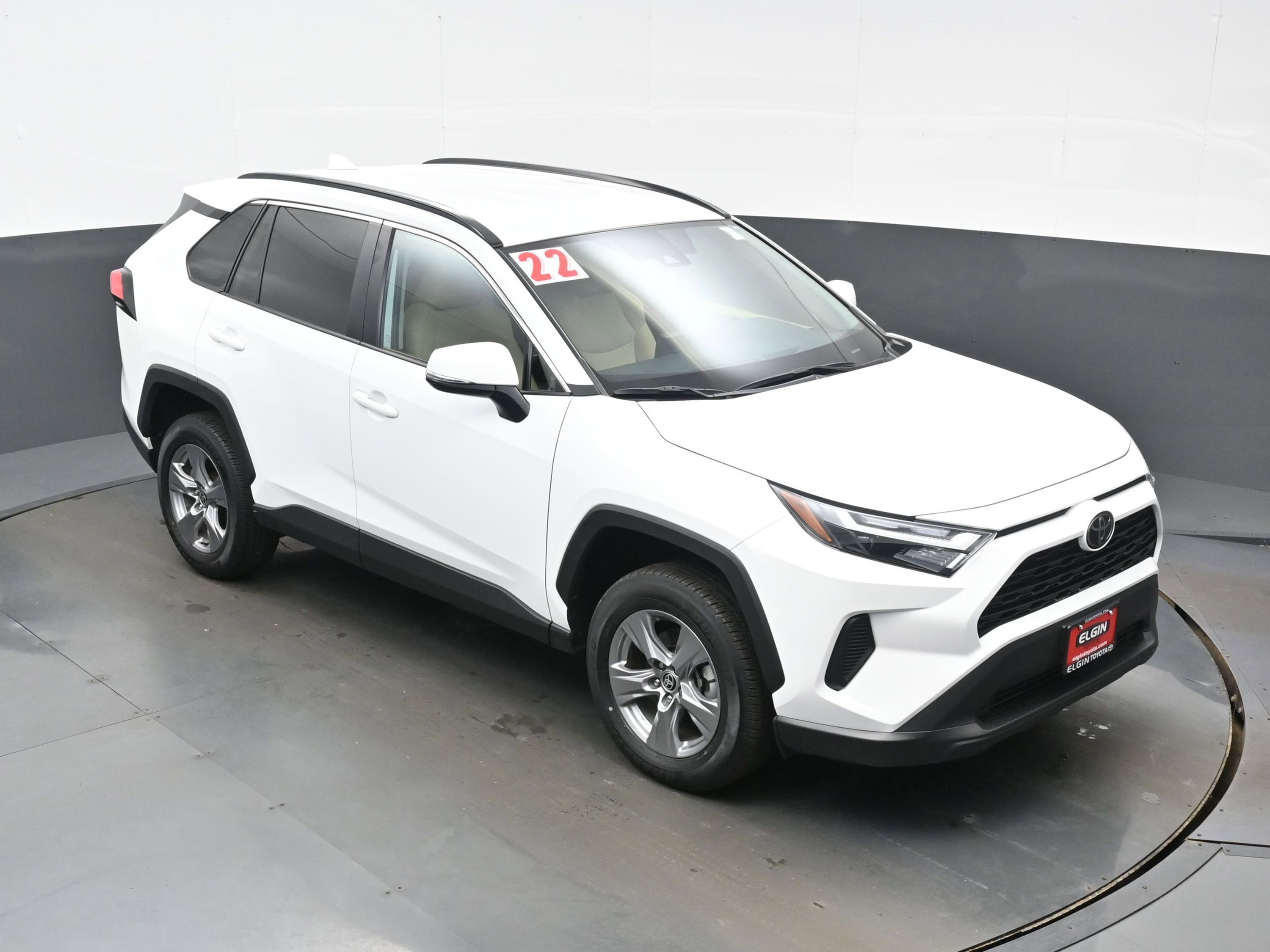 Used 2022 Toyota RAV4 XLE w/ XLE Grade Weather Package AWD/4WD image 34