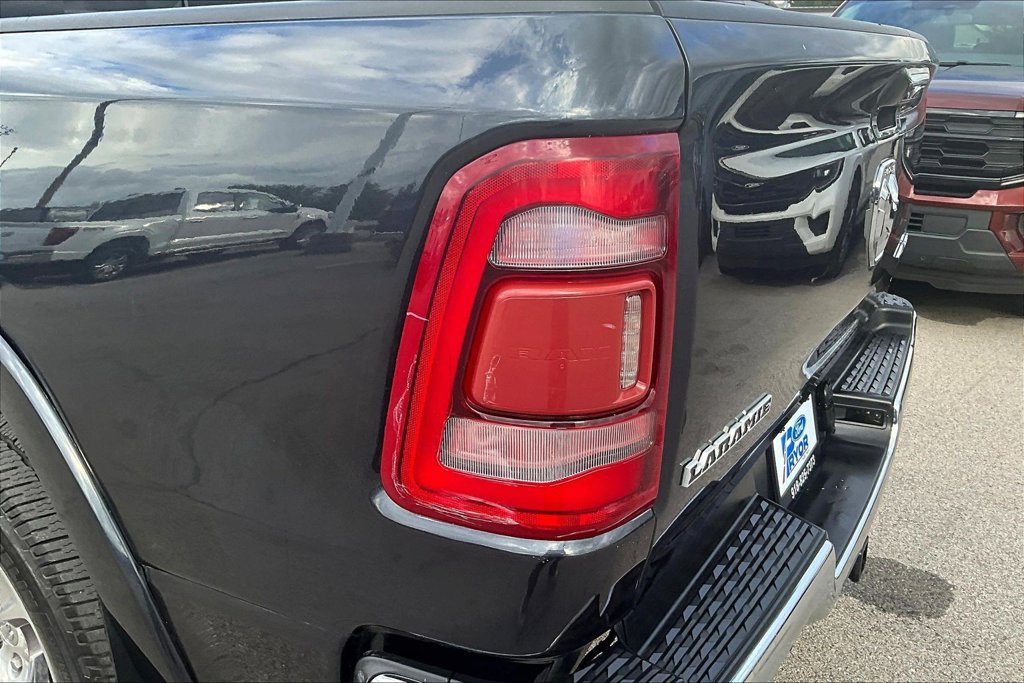 Used 2019 RAM 1500 Laramie AWD/4WD image 33