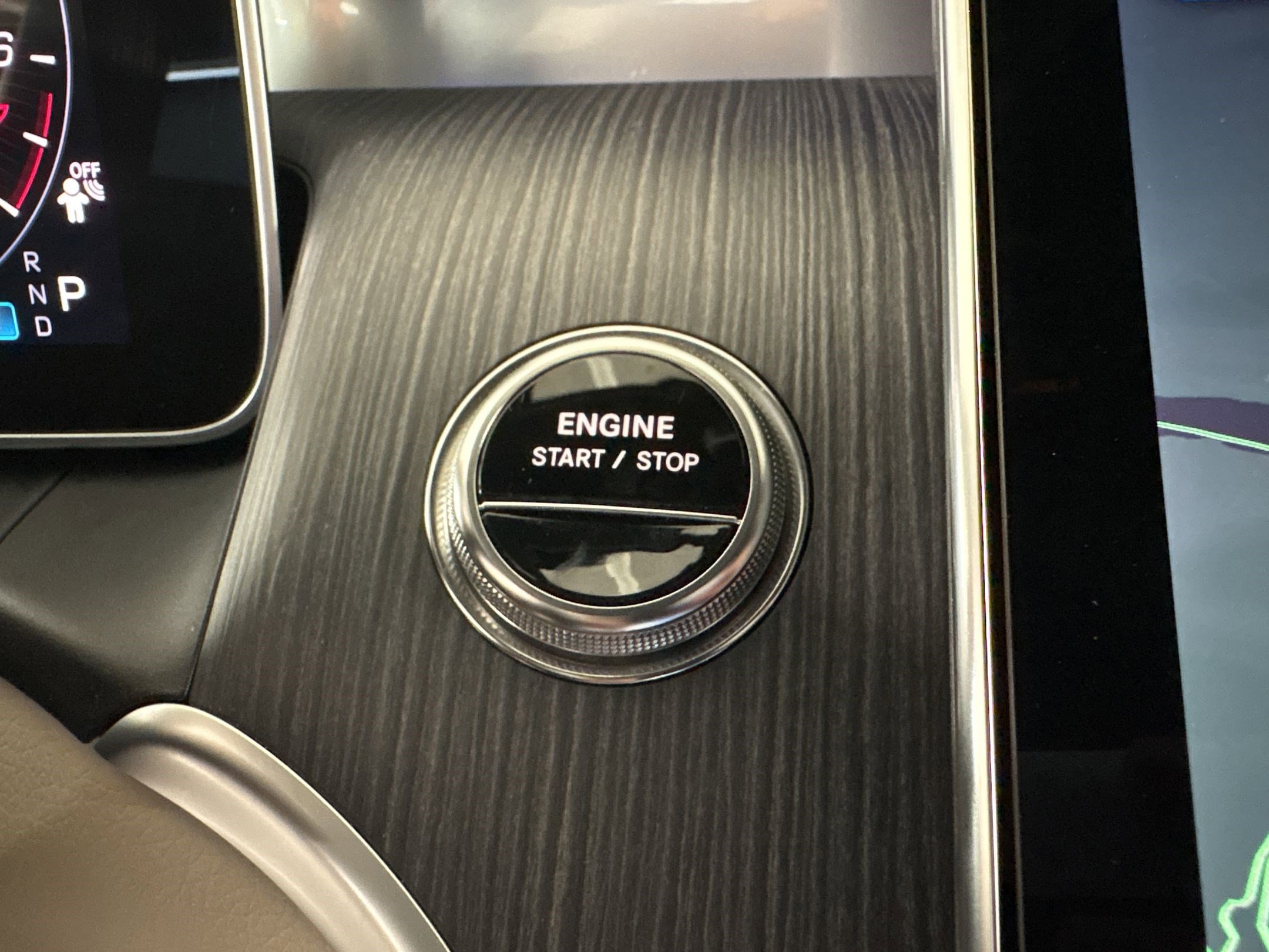 Certified 2025 Mercedes-Benz GLC 350e 4MATIC image 25