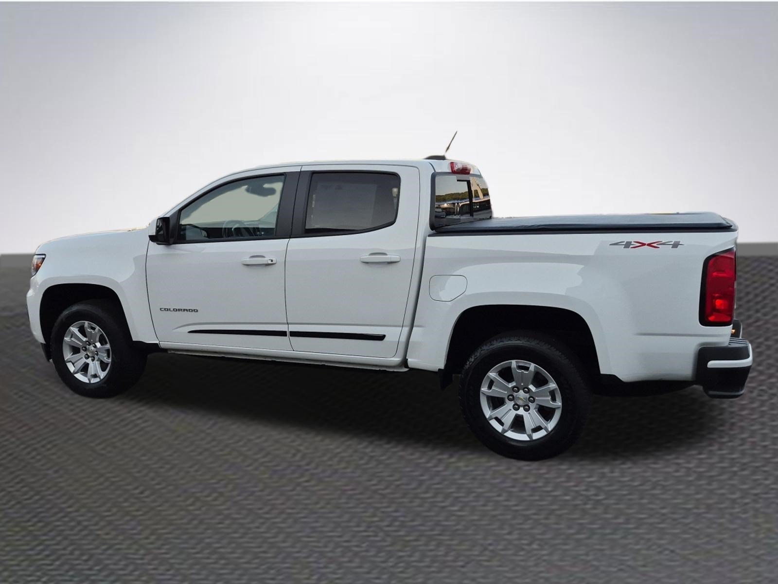 Used 2022 Chevrolet Colorado LT w/ Luxury Package AWD/4WD image 5