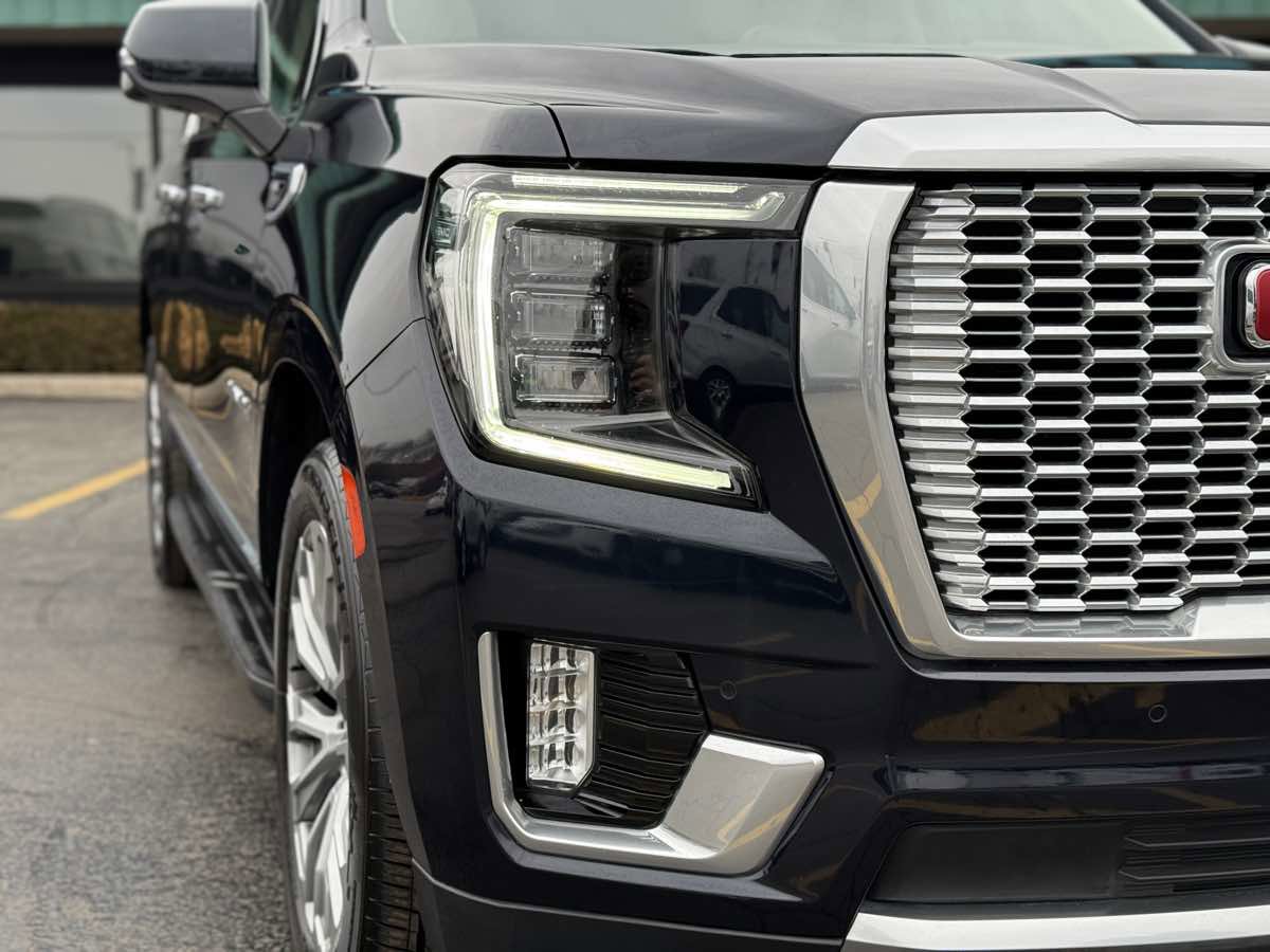 Used 2021 GMC Yukon XL Denali image 5